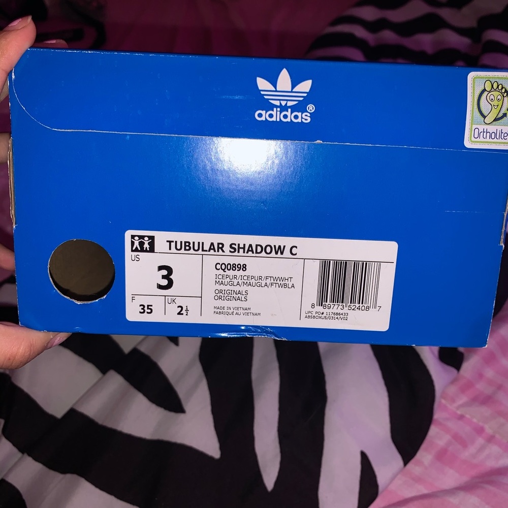 ADIDAS - Picture 2 of 2